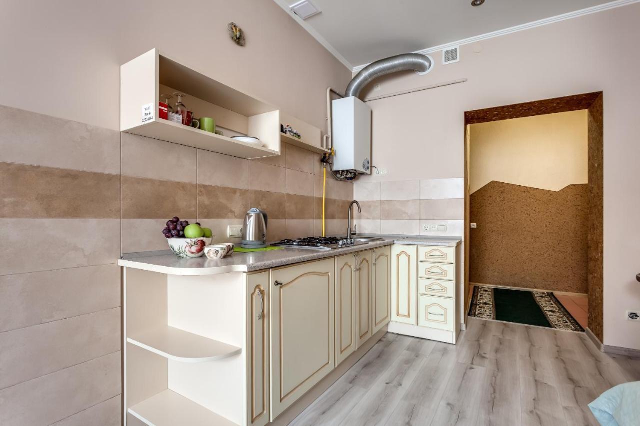 Style apartments in old Lviv Extérieur photo